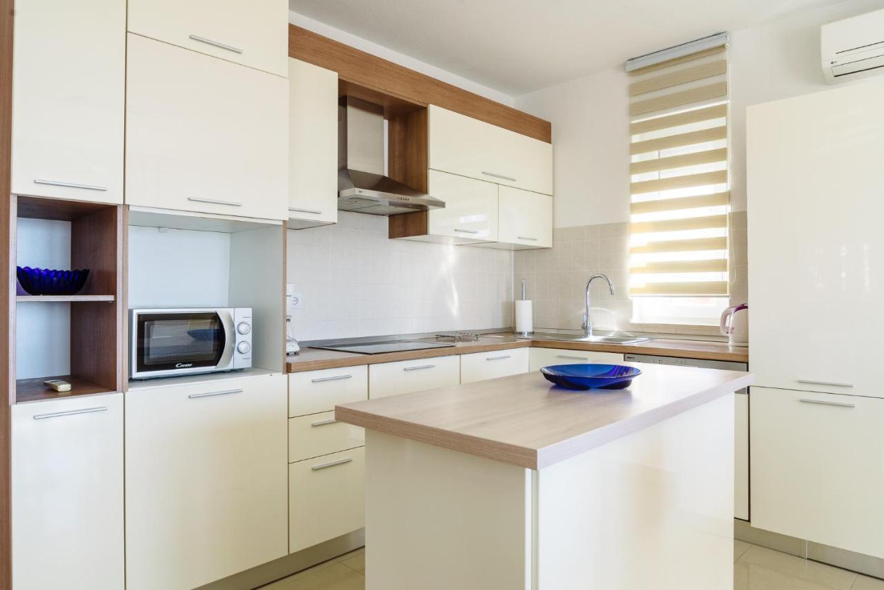 Apartman Niko Kaštela Exteriör bild