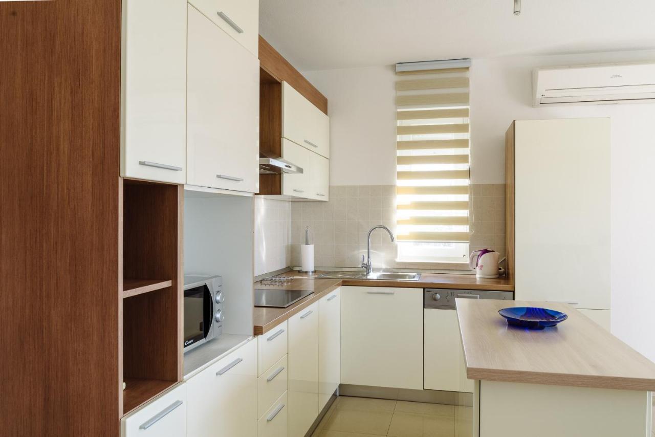 Apartman Niko Kaštela Exteriör bild